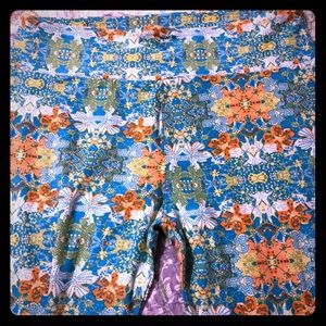 New without tags. Lularoe leggings, tall & curvy